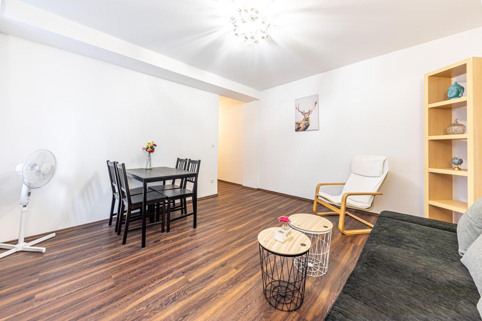 Central & Affordable By Jr City Apartments Виена Стая снимка